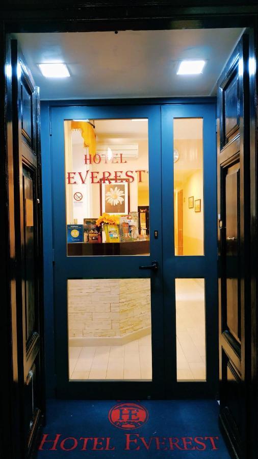 Hotel Everest Рим Екстер'єр фото